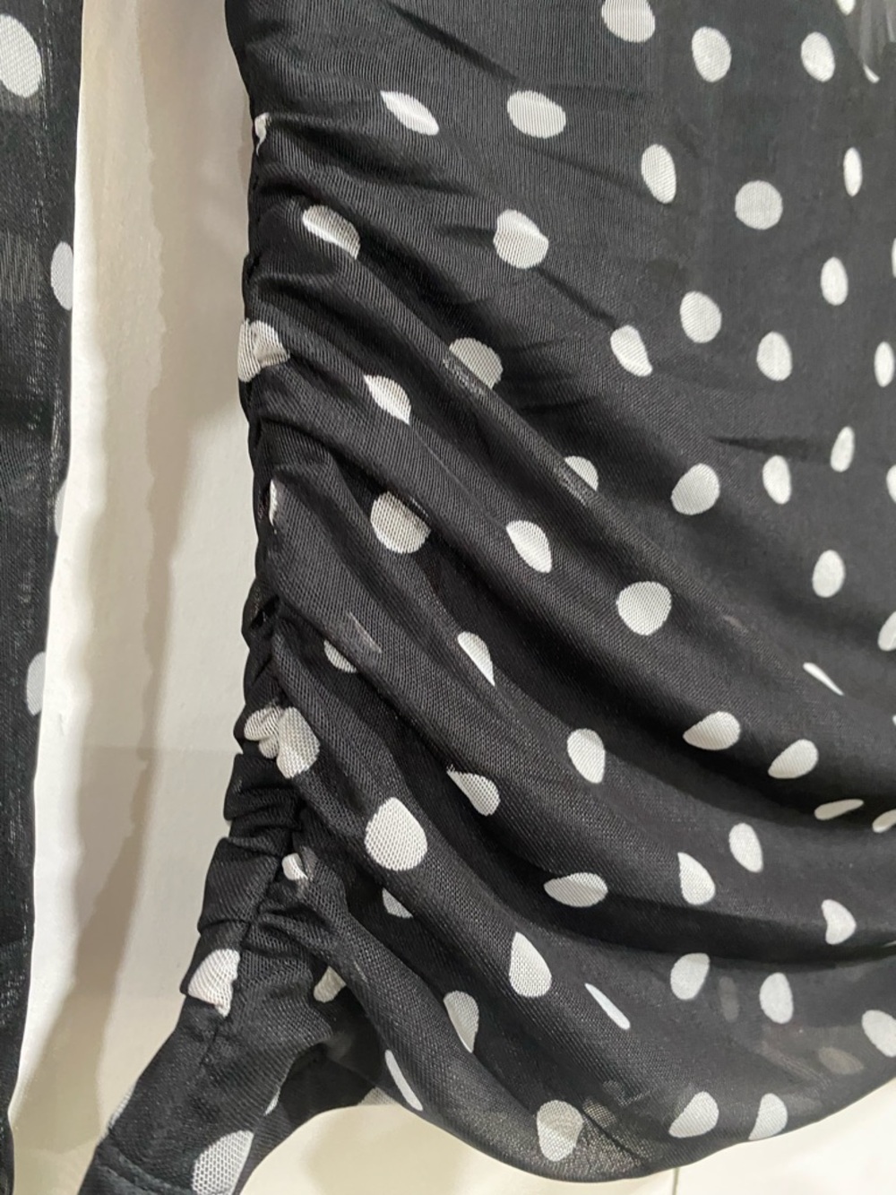 Abercrombie Fitch Blouse medium Bra Free Black Polka Dot Long-Sleeve V-Neck Top - Picture 12 of 13